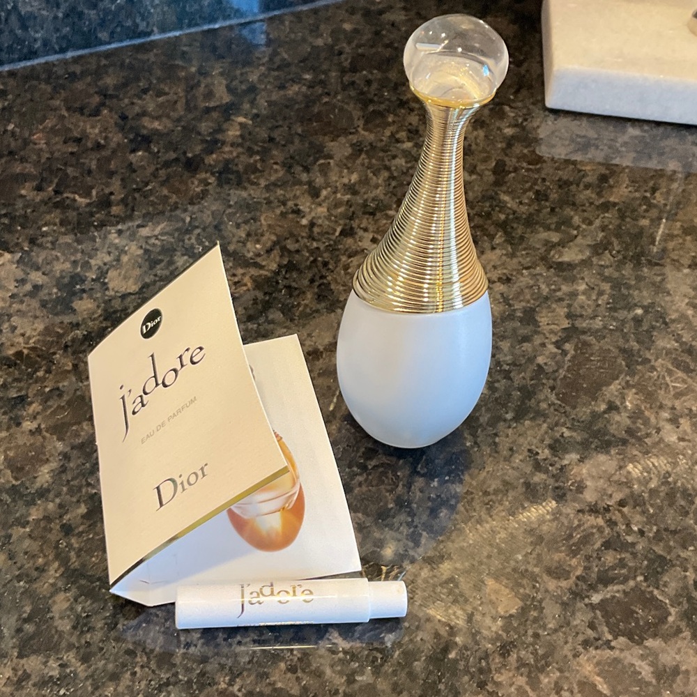 Dior J'adore White and Gold Perfume